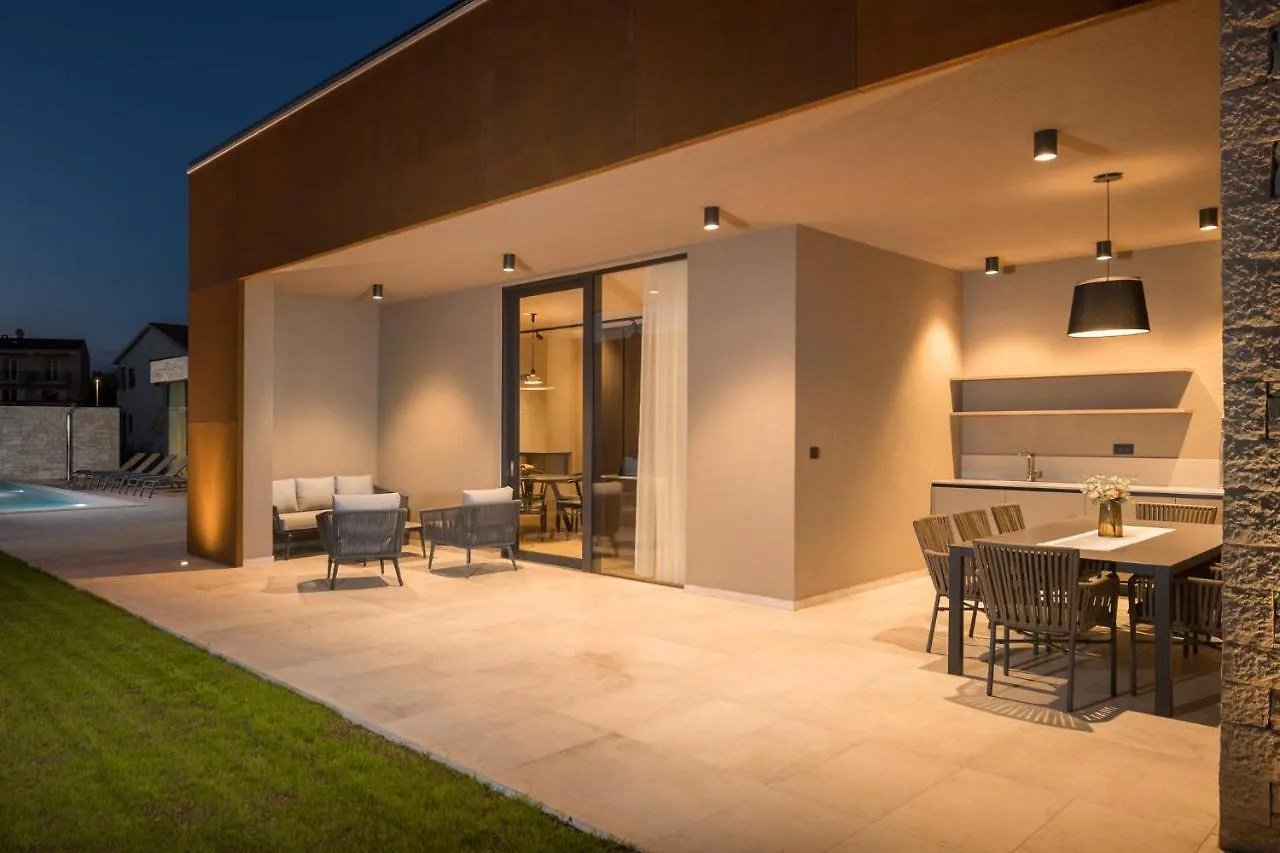 Design Villa Palmeta Bale