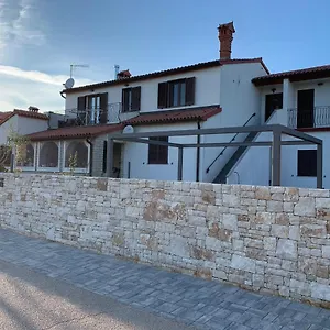 Apartments & Room Piutti Bale
